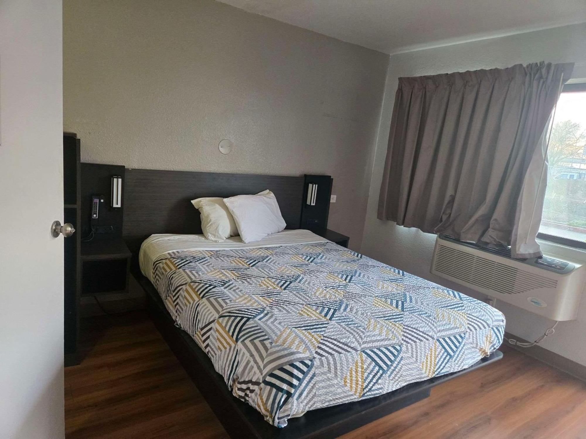 Park Inn By Radisson, Tracy Luaran gambar